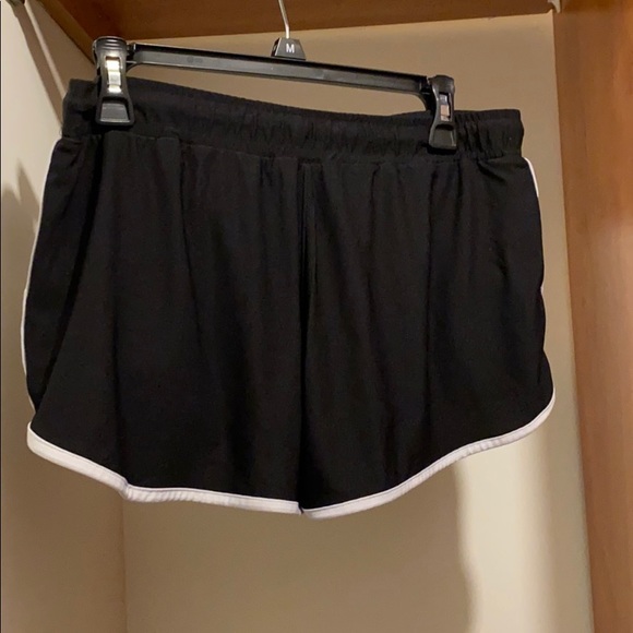 Athletic Shorts - Picture 4 of 7